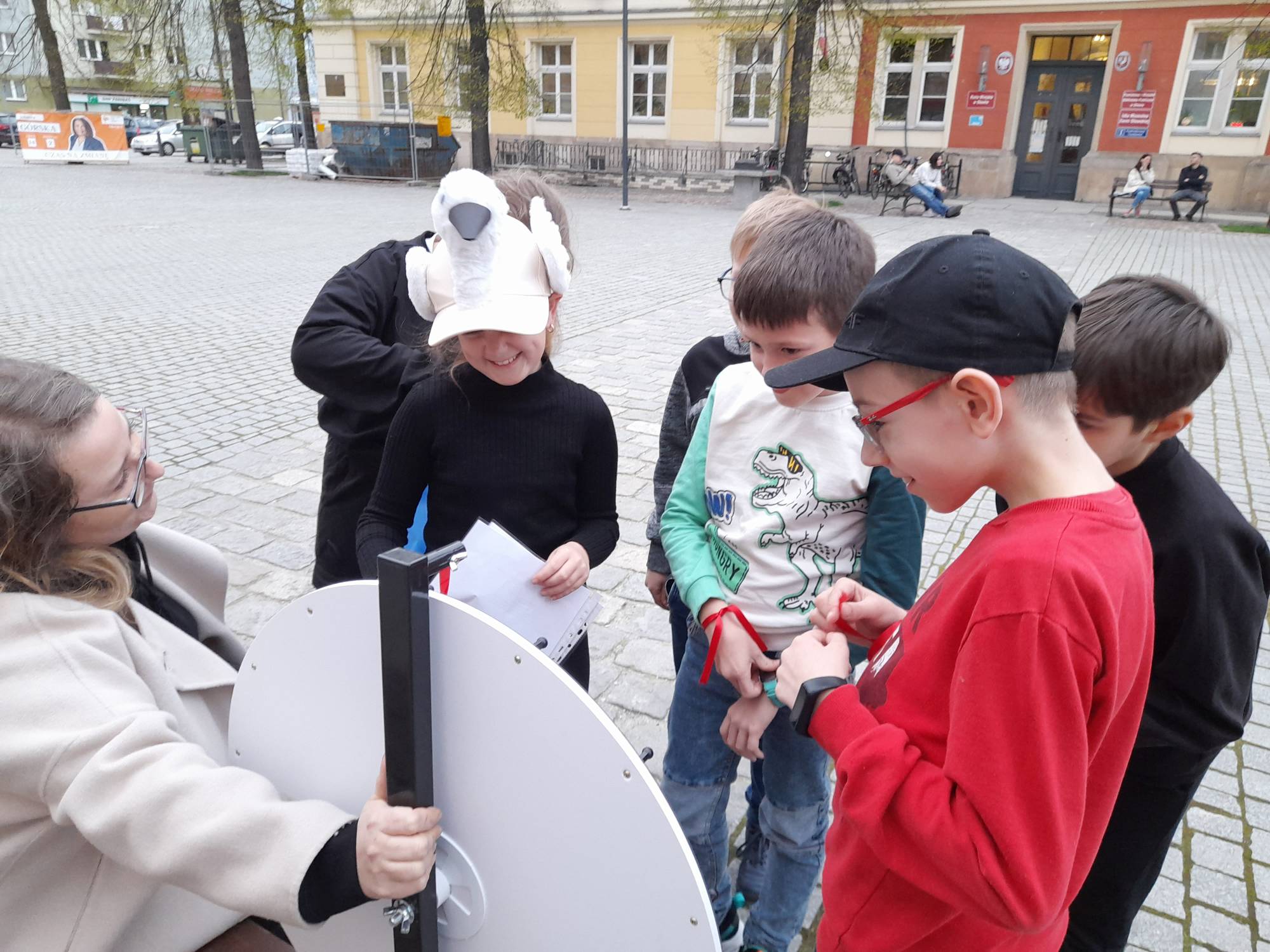 Wieczór pełen wyzwań z Hansem Christianem Andersenem - Oddział Dziecięcy biblioteki Koronka
