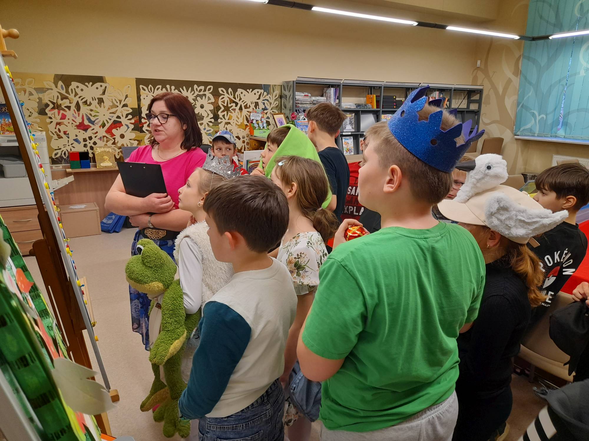 Wieczór pełen wyzwań z Hansem Christianem Andersenem - Oddział Dziecięcy biblioteki Koronka