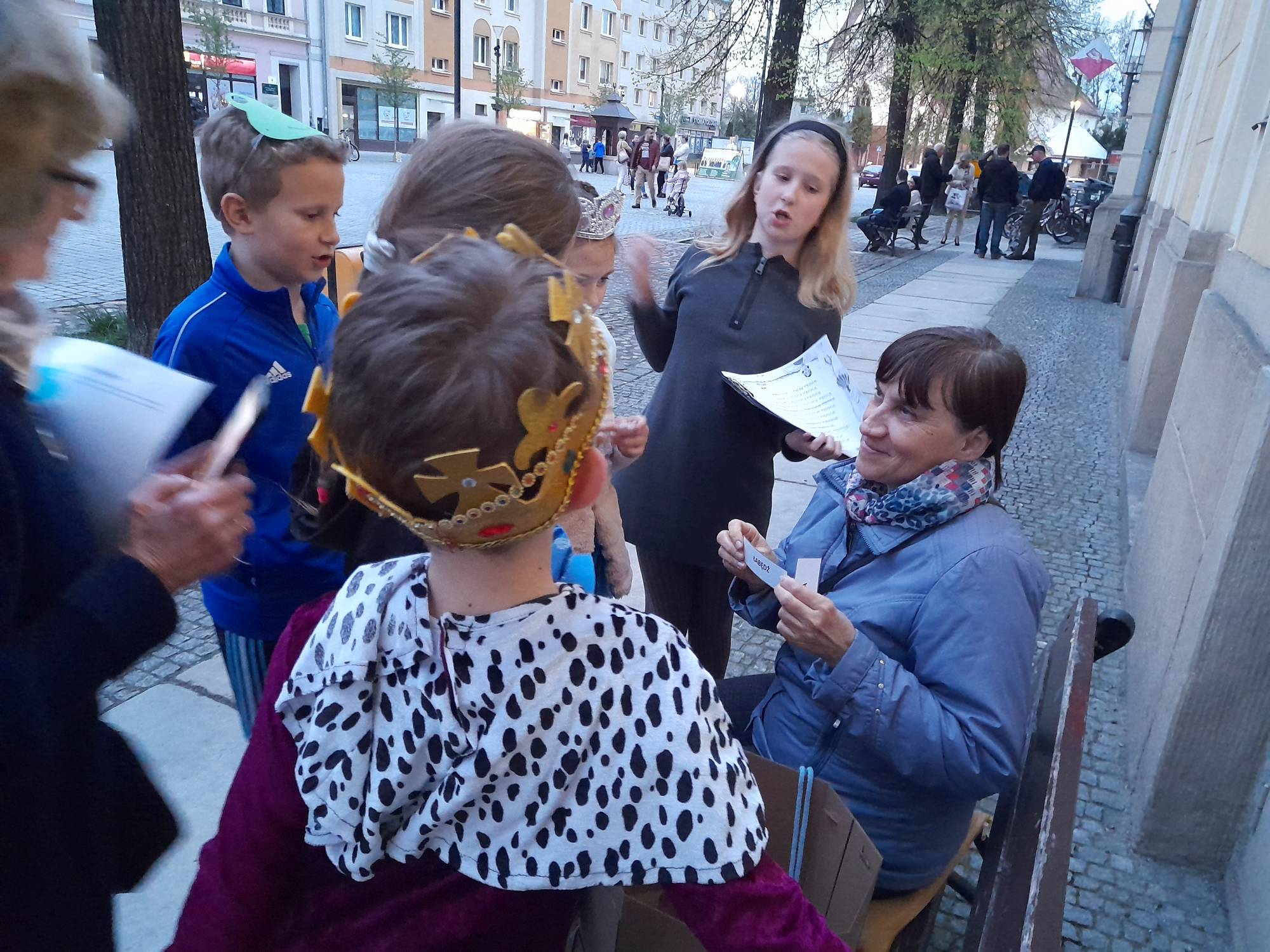 Wieczór pełen wyzwań z Hansem Christianem Andersenem - Oddział Dziecięcy biblioteki Koronka